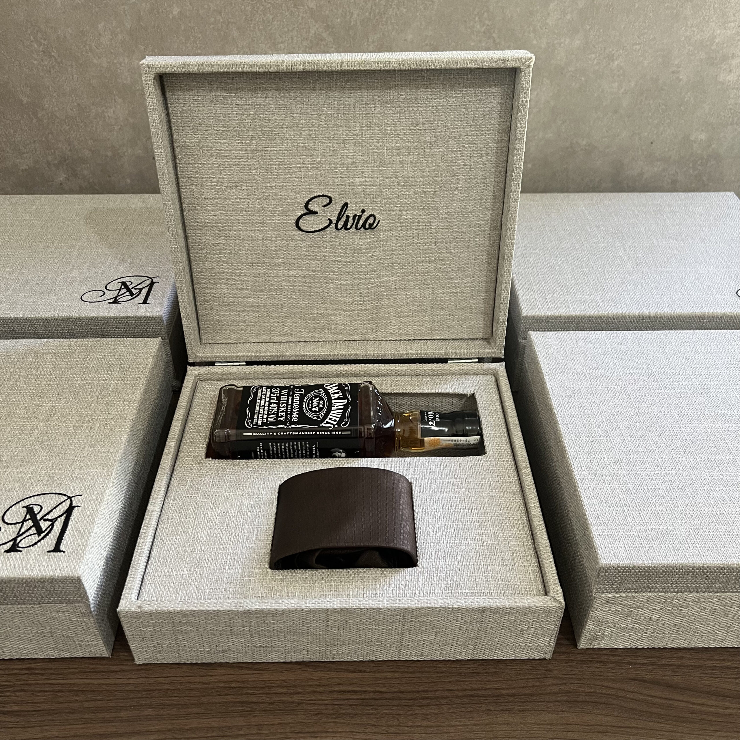 Caixa Personalizada Artesanal para Padrinhos/Noivos - CX TD 040