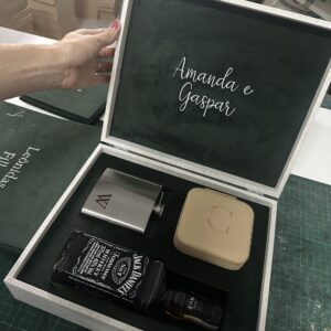 Caixa Personalizada Artesanal para Padrinhos/Noivos - CX TD 047