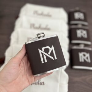Cantil Personalizado com Revestimento em Couro Marrom Escuro e Bordado - Cantil 03