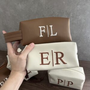 Necessaire Box Personalizada com Iniciais Bordadas TAMANHO G - NCBOX G 06