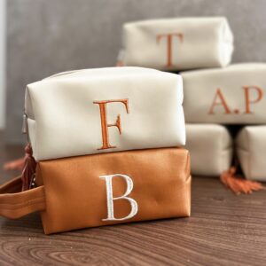 Necessaire Box Personalizada com Iniciais Bordadas TAMANHO G - NCBOX G 08