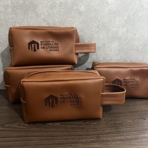 Necessaire Box Personalizada com Iniciais Bordadas TAMANHO MAY G – NCBOX MAY 27