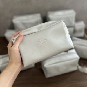 Necessaire Box Personalizada com Iniciais Bordadas TAMANHO MAY G – NCBOX MAY 29