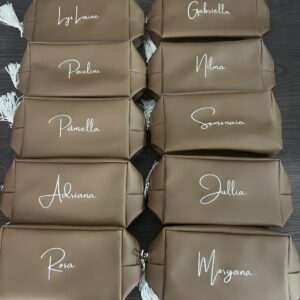Necessaire Box Personalizada com Iniciais Bordadas TAMANHO MAY G – NCBOX MAY 36