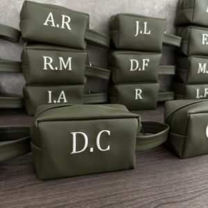 Necessaire Box Personalizada com Iniciais Bordadas TAMANHO MAY P - NCBOX MAY 04