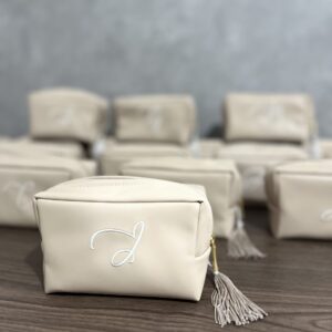 Necessaire Box Personalizada com Iniciais Bordadas TAMANHO MAY P - NCBOX MAY 07